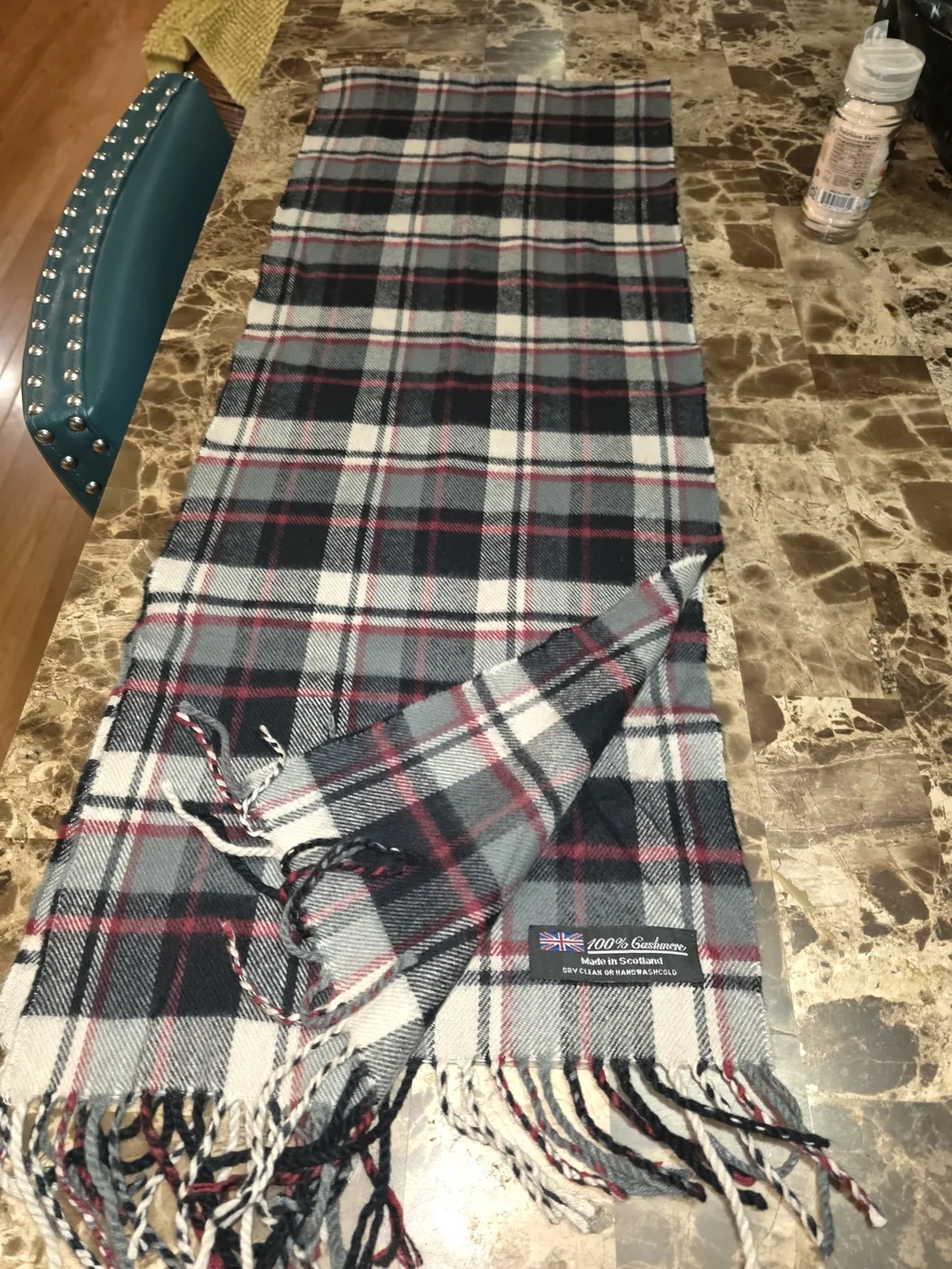 100% CASHMERE LONG SCARF TARTAN MADE IN SCOTLAND IMMACULATE